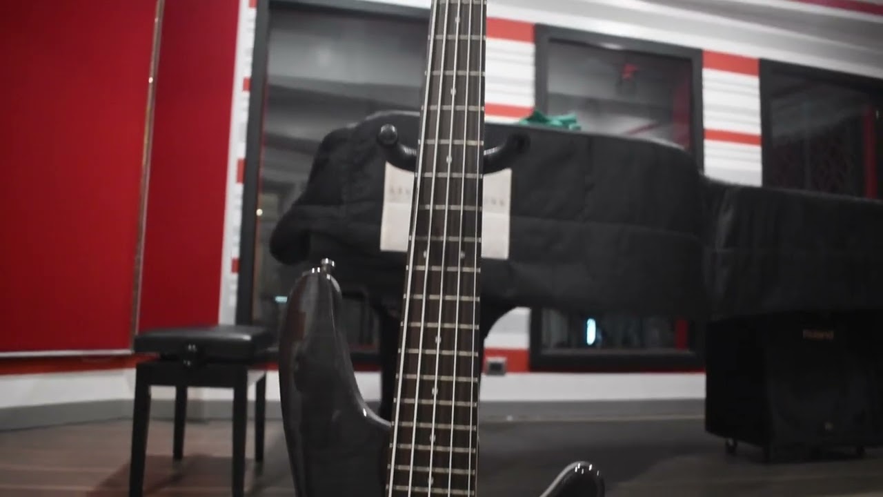 Ibanez SRX505 Electric Bass Guitar Trans Black (SPRYTA PRODUCTIONS INC.)