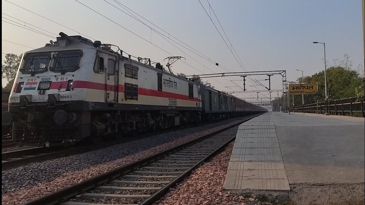 130 kmph Sunset Blast! 🔥 Ranchi Rajdhani SCREAMS Past Maripat at 130 kmph with Terrific Shrill Honk 