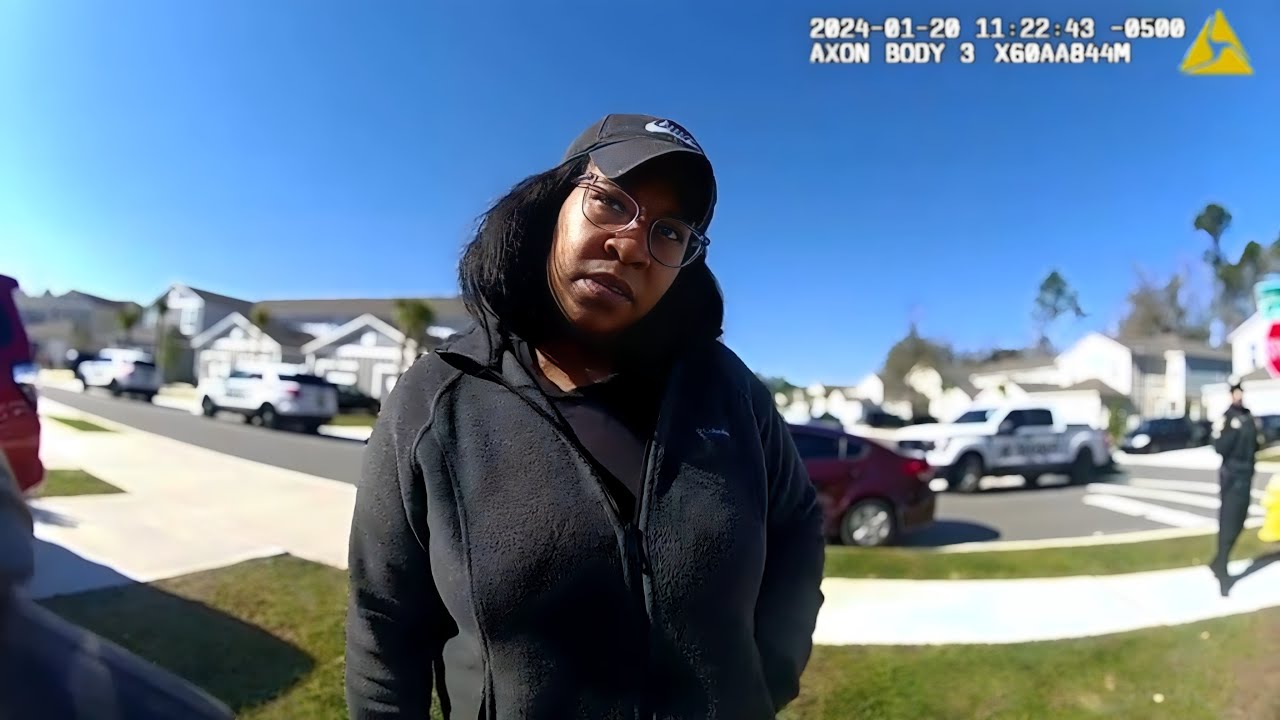 Police Surprise Mom After 3-Year-Old Left Home Alone for HOURS