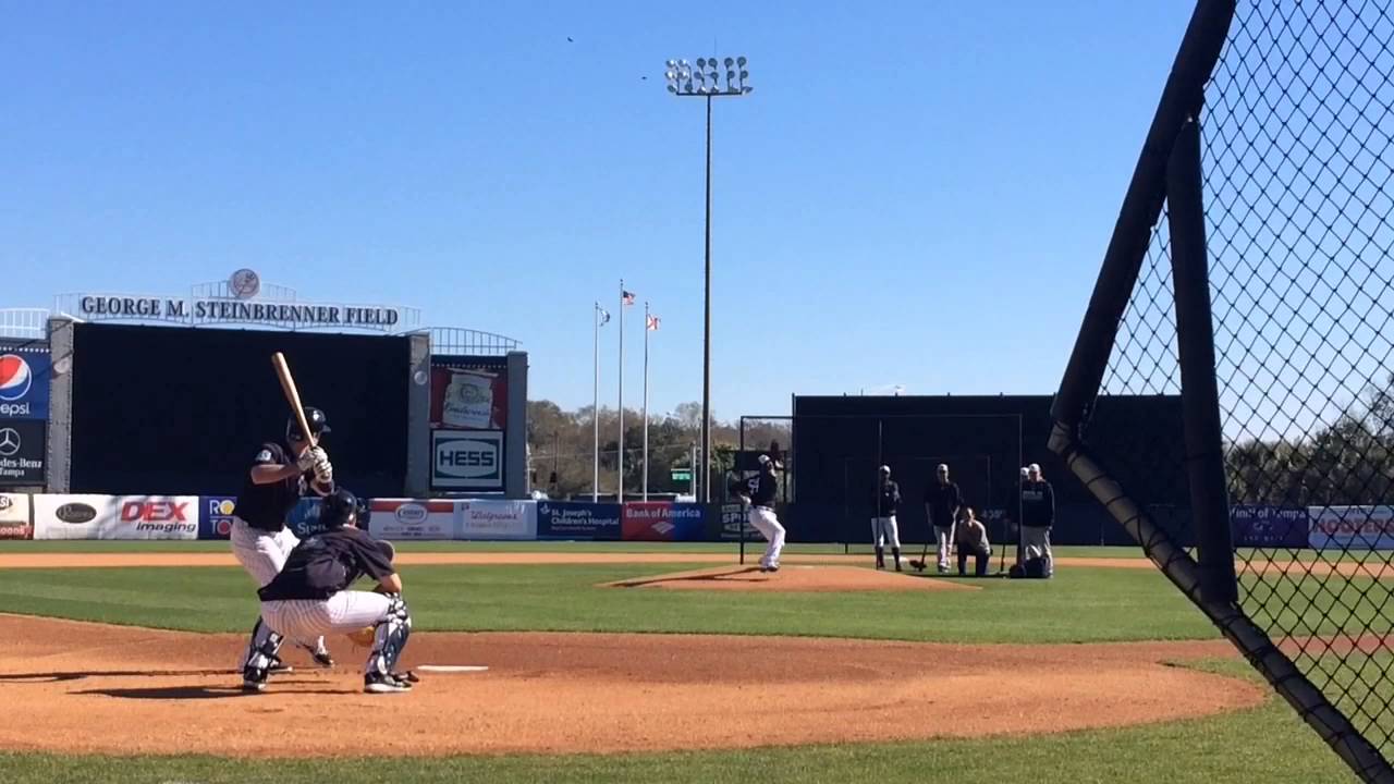 Aroldis Chapman overwhelms poor Yankees hitters