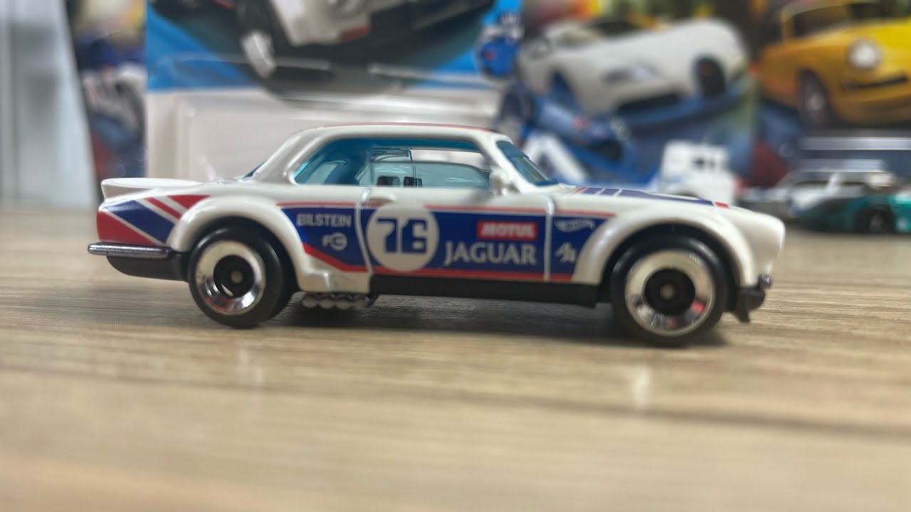Review and unboxing this Jaguar XJC V12 Coupe