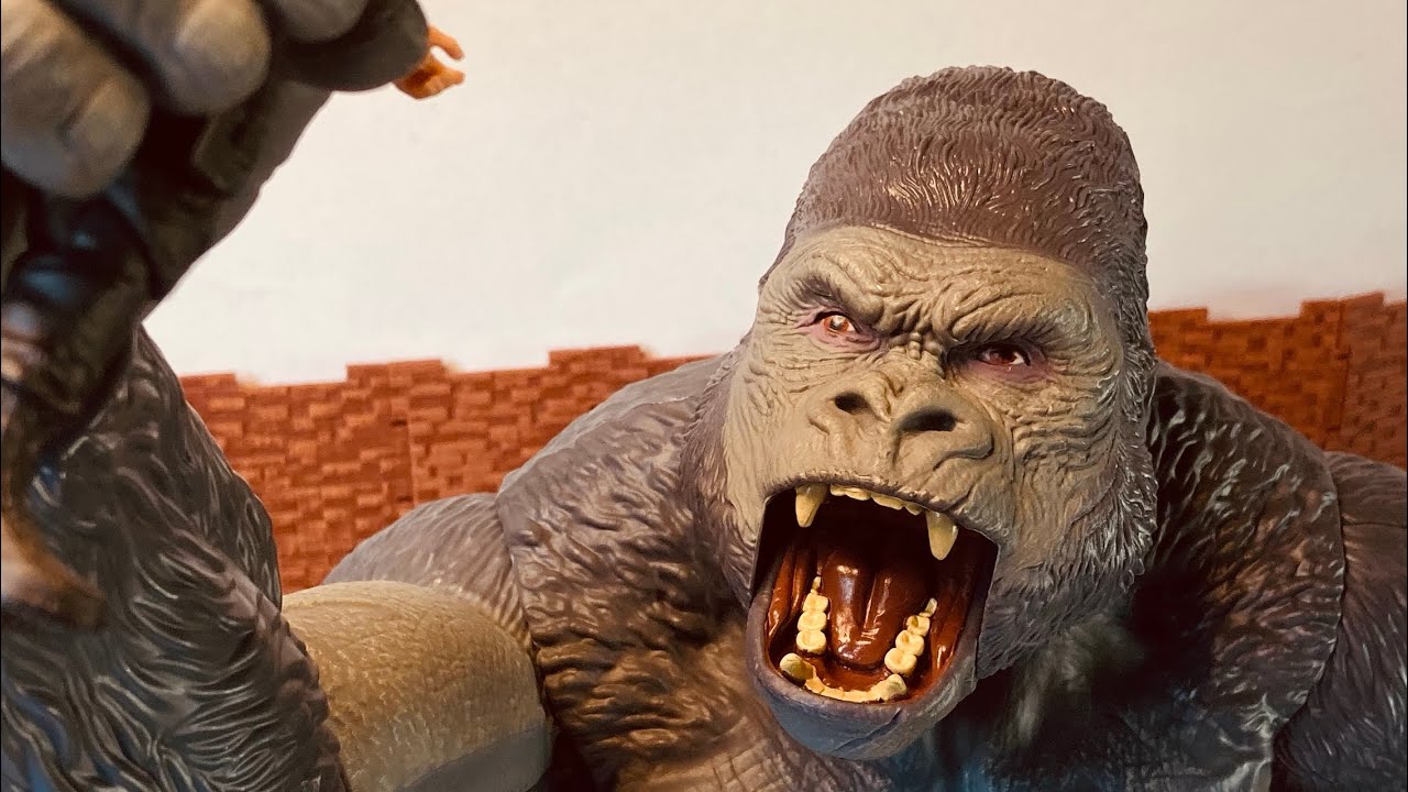 Lanard primal clash big boss gorilla