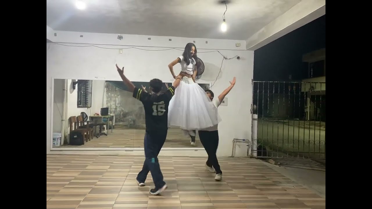 Die With A Smile - Bruno Mars (Coreografía) | Vals de xvs años | Ensayo Sofia Lynette |