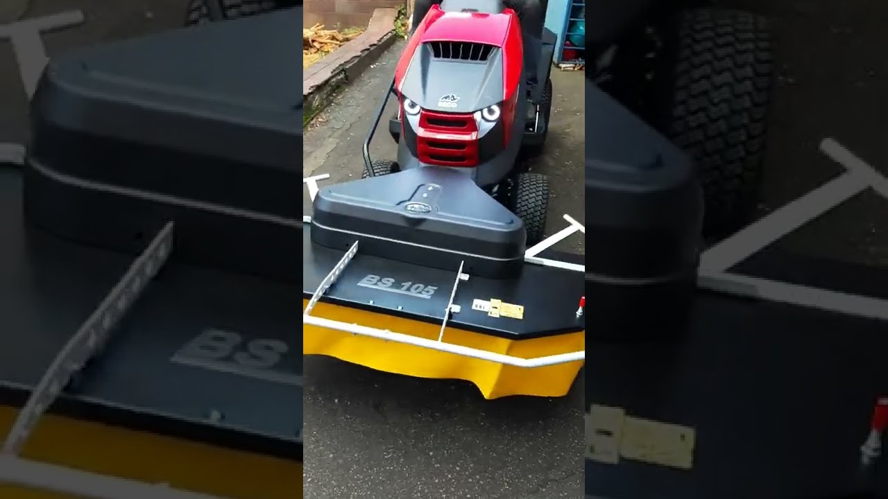 Traktorov&aacute; sekačka na vysokou tr&aacute;vu s Traktorem SECO STARJET P4