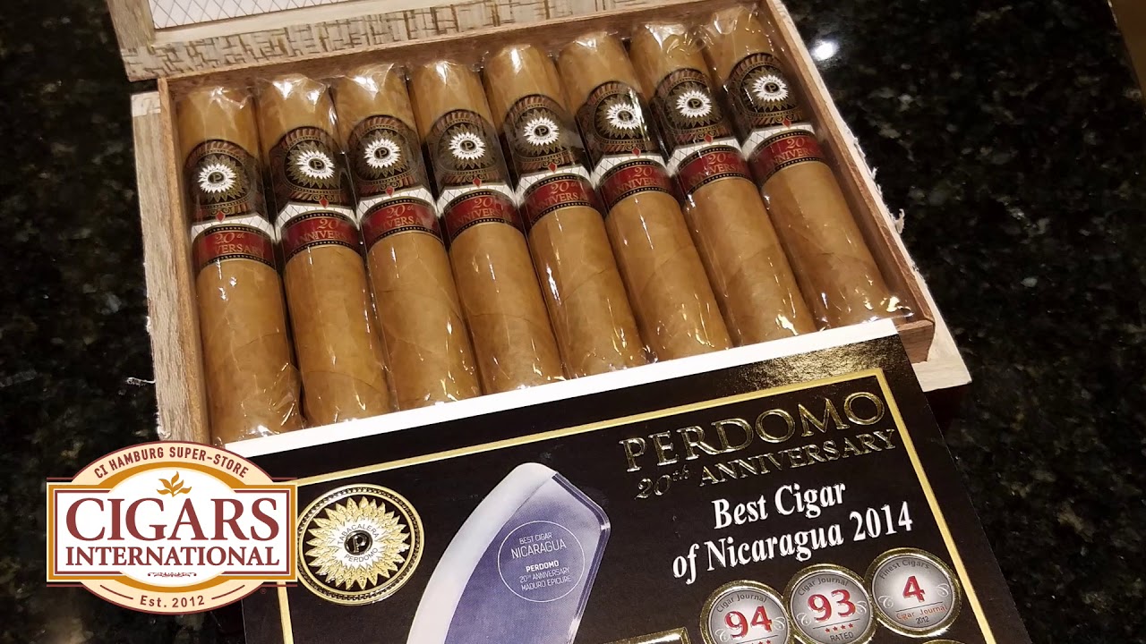 30 Second Reviews - Rich presenting the Perdomo 20th Anniversary Connecticut.