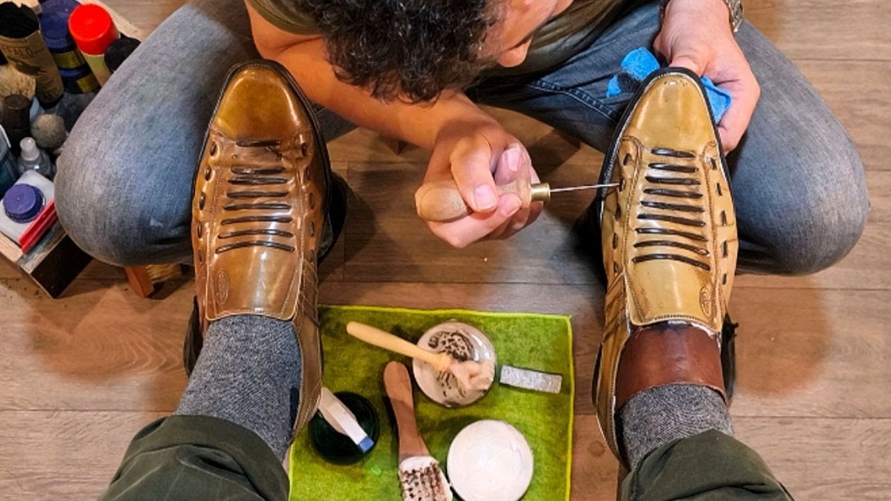 Sweet harsh ASMR sounds shoe restoration and shine
