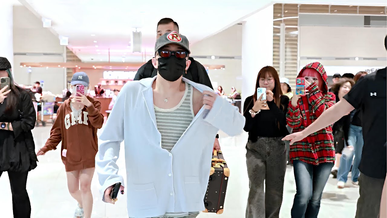 The REAL Reason G-DRAGON Wore That Outfit to Incheon Airport