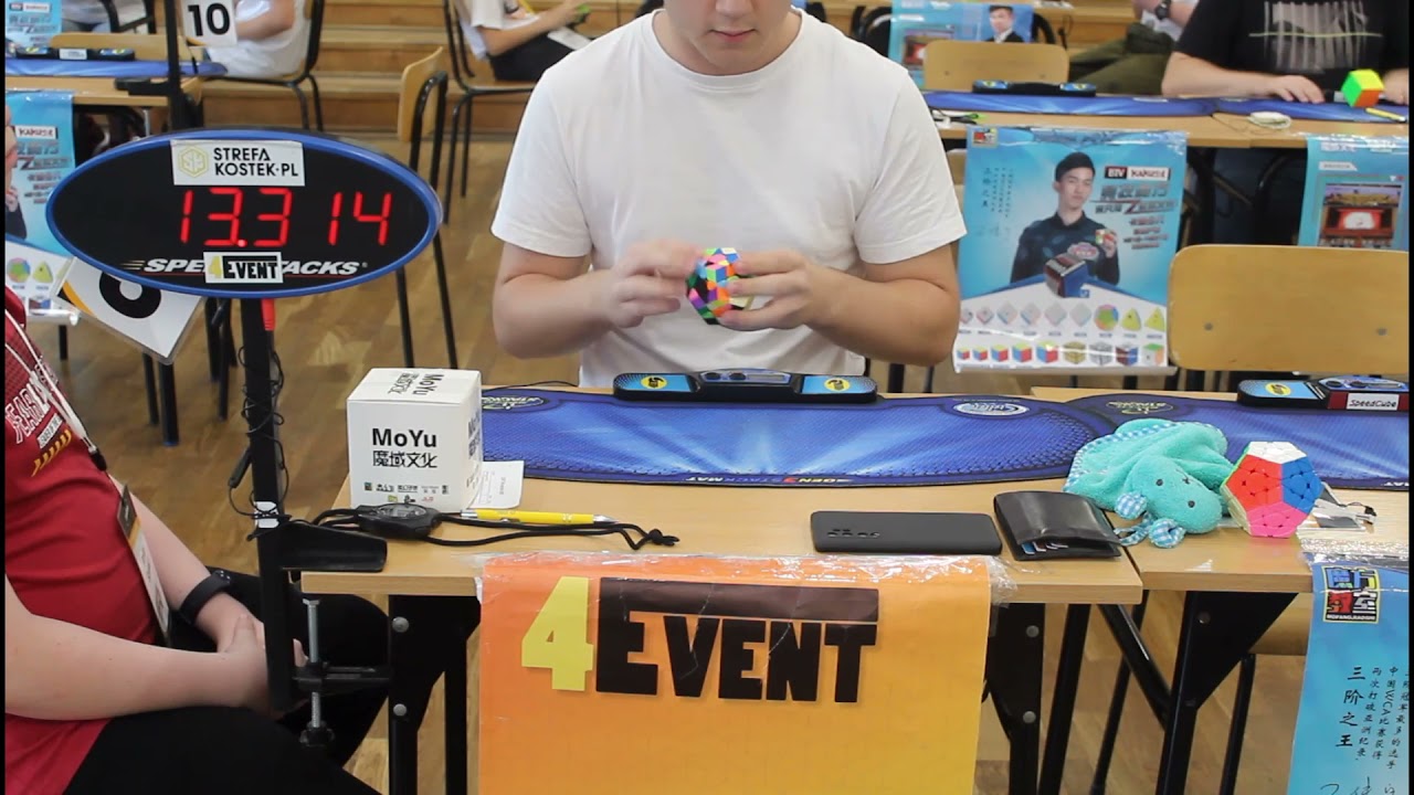 43.49 Megaminx average - Bartłomiej Krokos