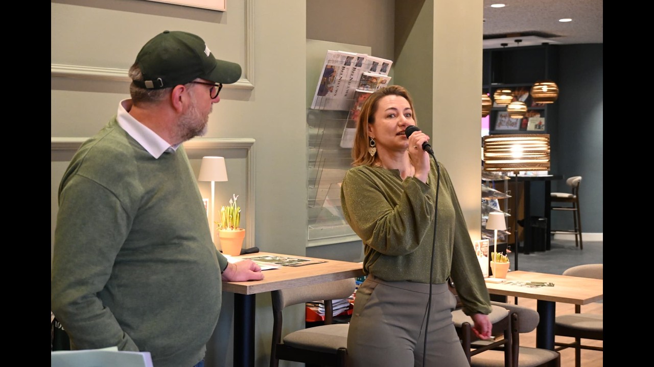 Larens Behoud op campagne in het Brinkhuis met Café Pluche