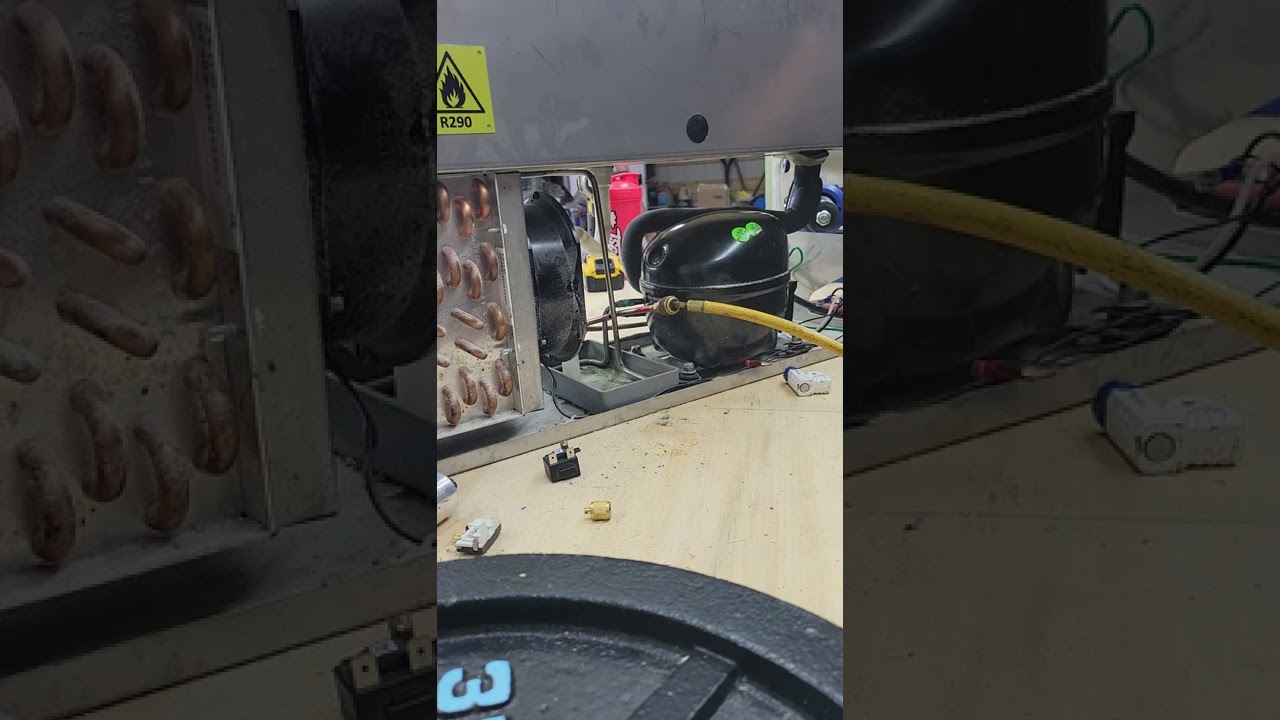 Purging an R290 system before brazing