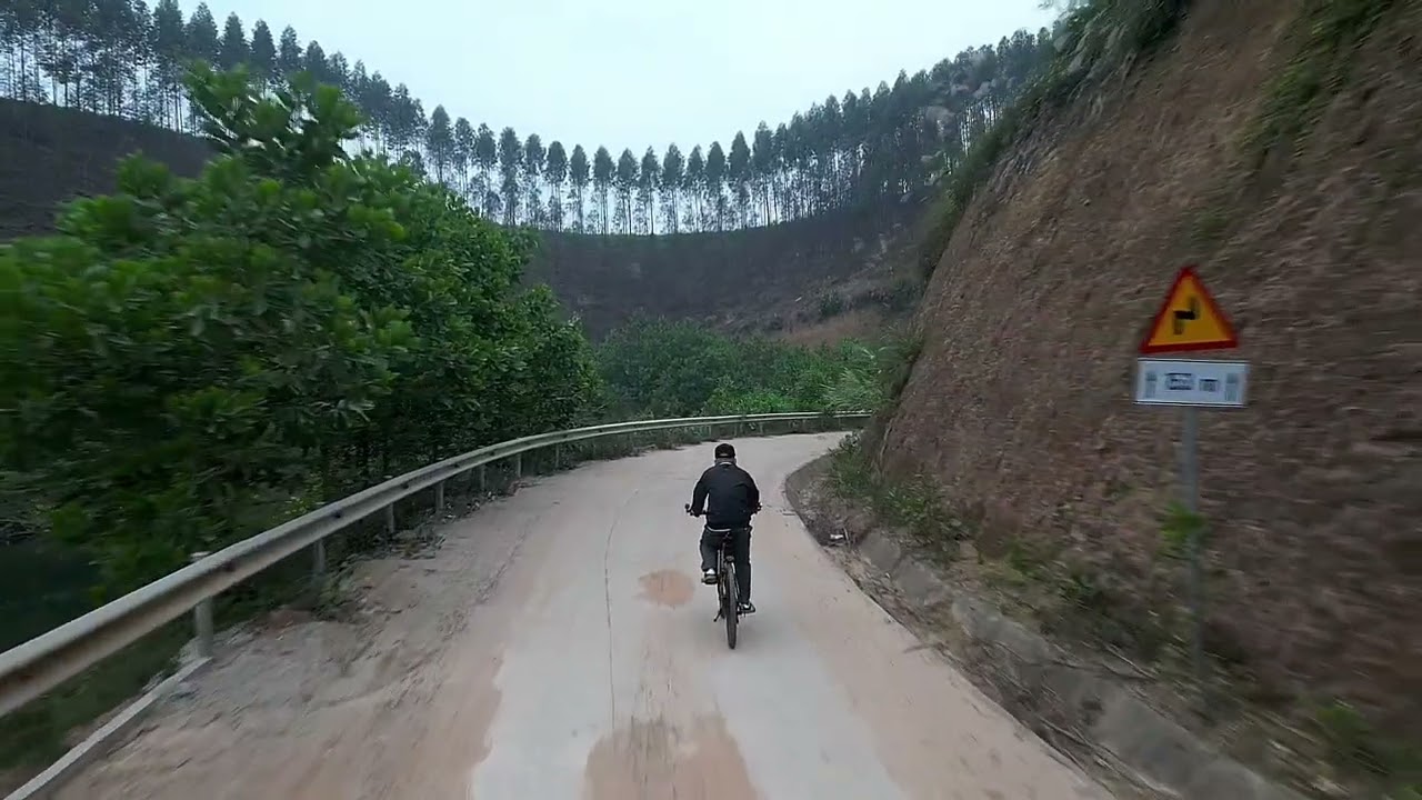 Dji mini 3 pro bay theo đối tượng... tuyệt.