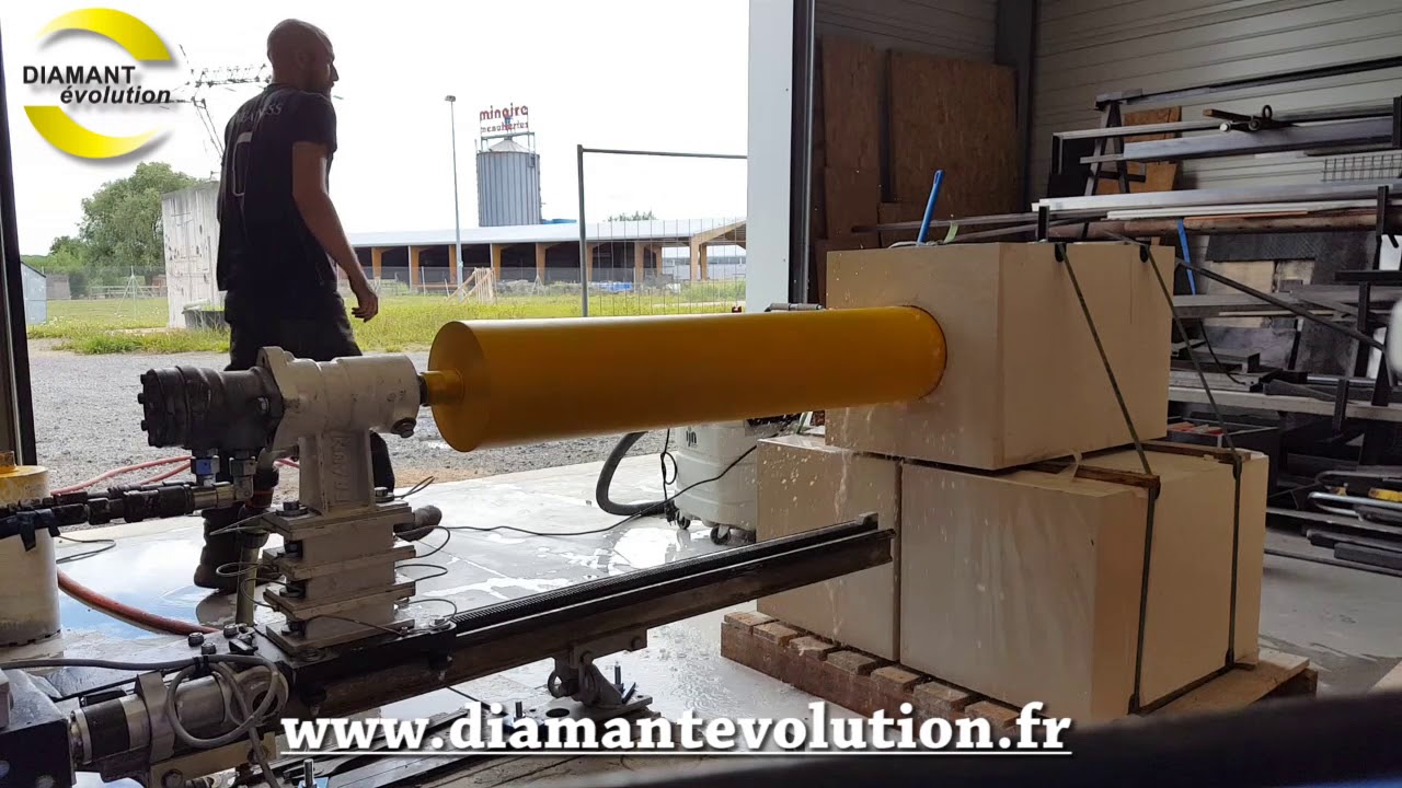 Carotteuse horizontale pour carotter la pierre et le béton armé