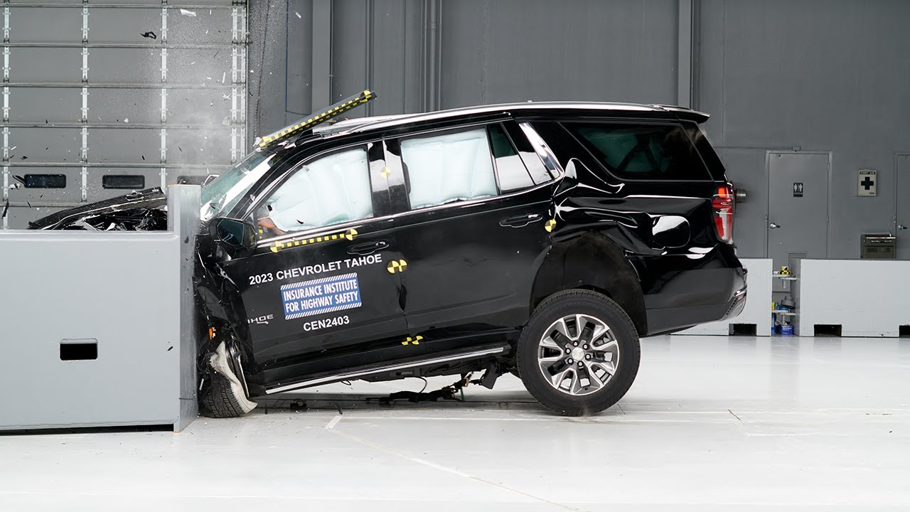 2023 Chevrolet Tahoe driver-side small overlap IIHS crash test