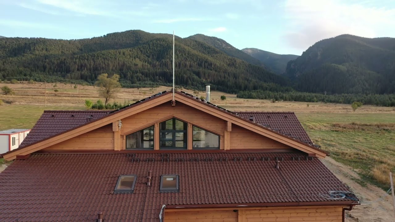 Покрив направен по системата BRAAS - Log Homes Pro