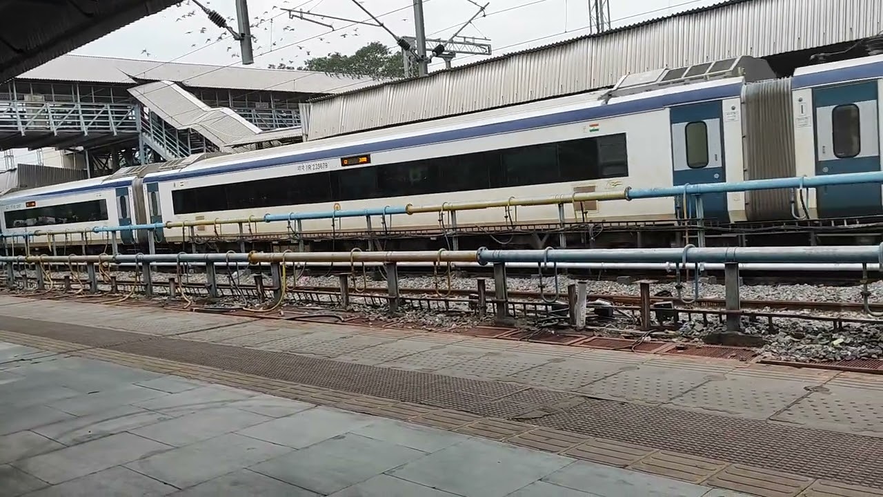 VANDE BHARAT EXP (20980) vande bharat depart from ajmer station