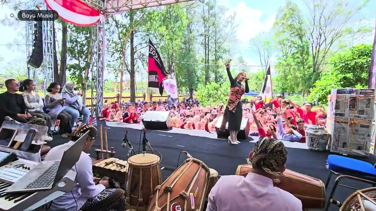 AJENG FEBRIA MANGU⁉️ BAYU MUSIC LIVE SMA 1 SAMBIT