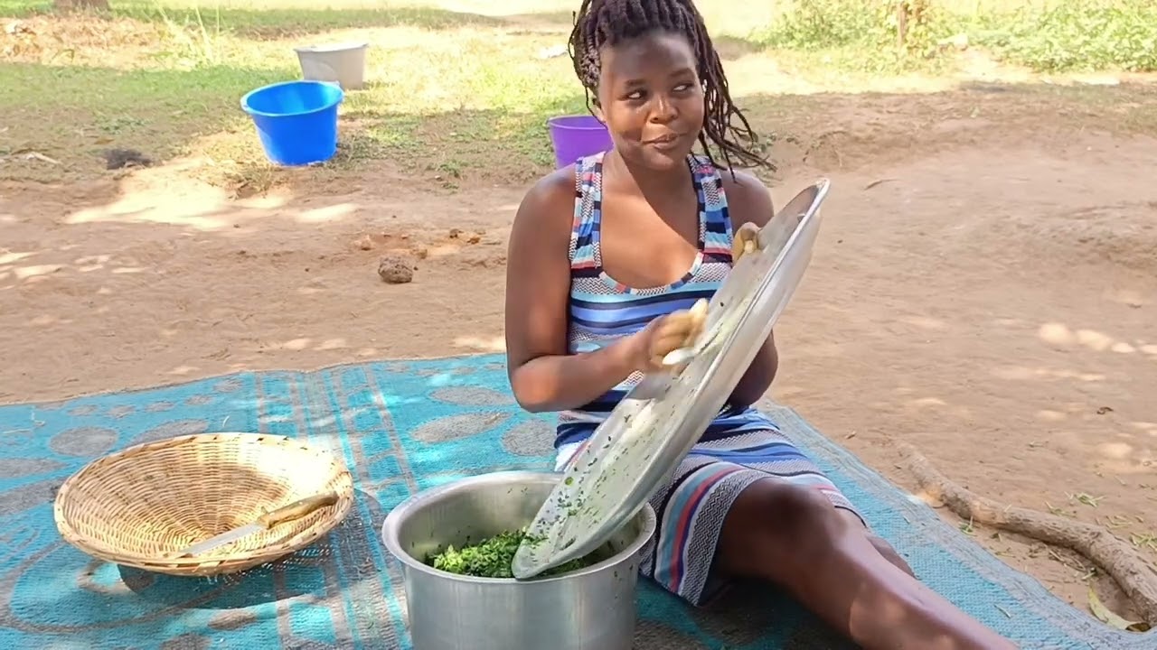 Family preparing and eating greens@theluodiaries
