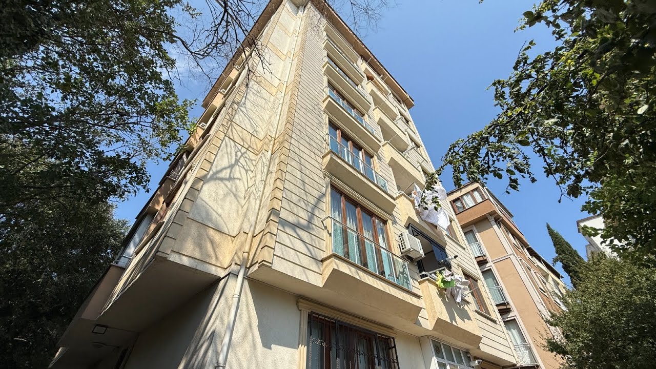 Aktif ve gayrimenkulden satılık ara kat 3 + 1 balkonlu 2011 yapımı katta tek dairemiz satışta ￼
