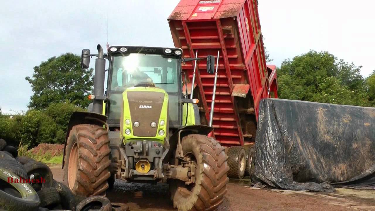 Silage '12 - Pitwork with JCB 416