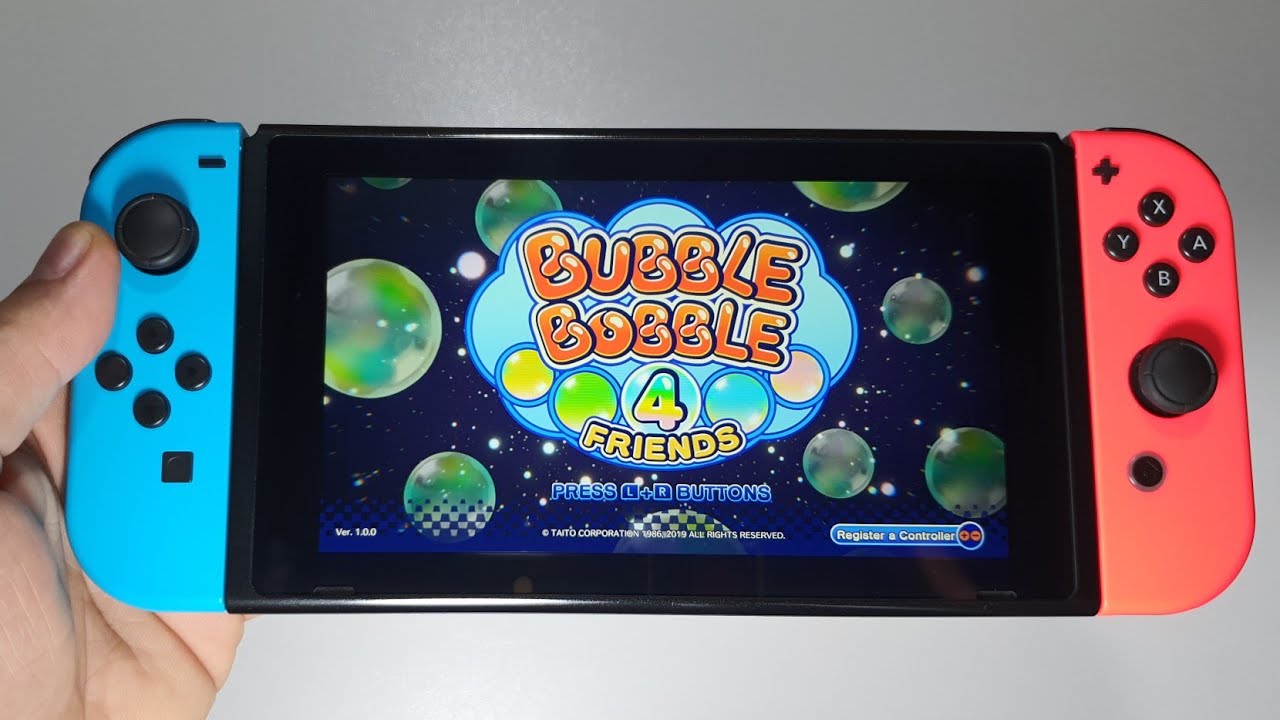 Bubble Bobble 4 Friends Nintendo Switch handheld gameplay