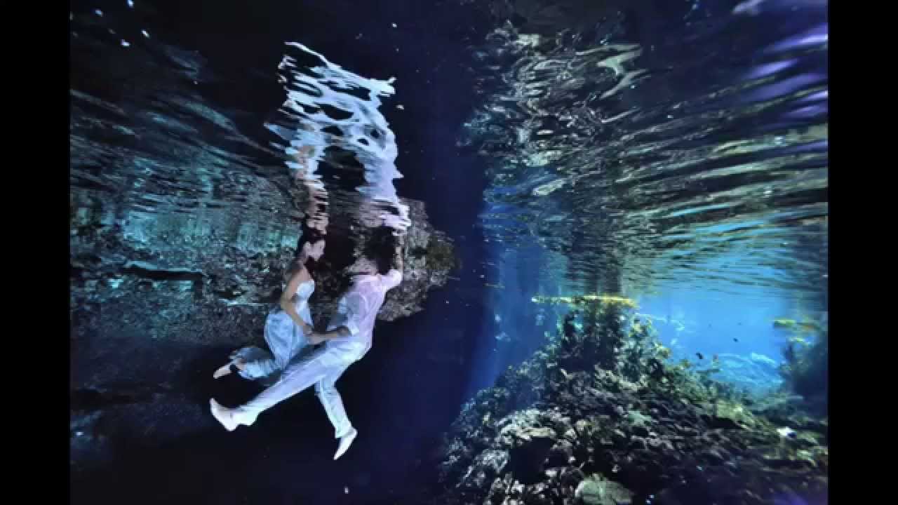 Underwater Trash The Dress in a cenote - Carolina+Jo