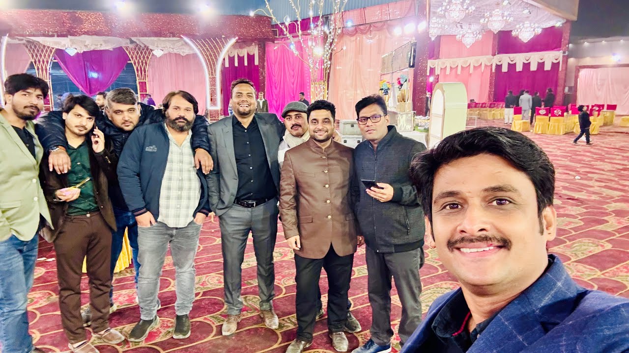 Friends Reunion in Ayodhya | Ghats, Temples & Marriage Party Vlog