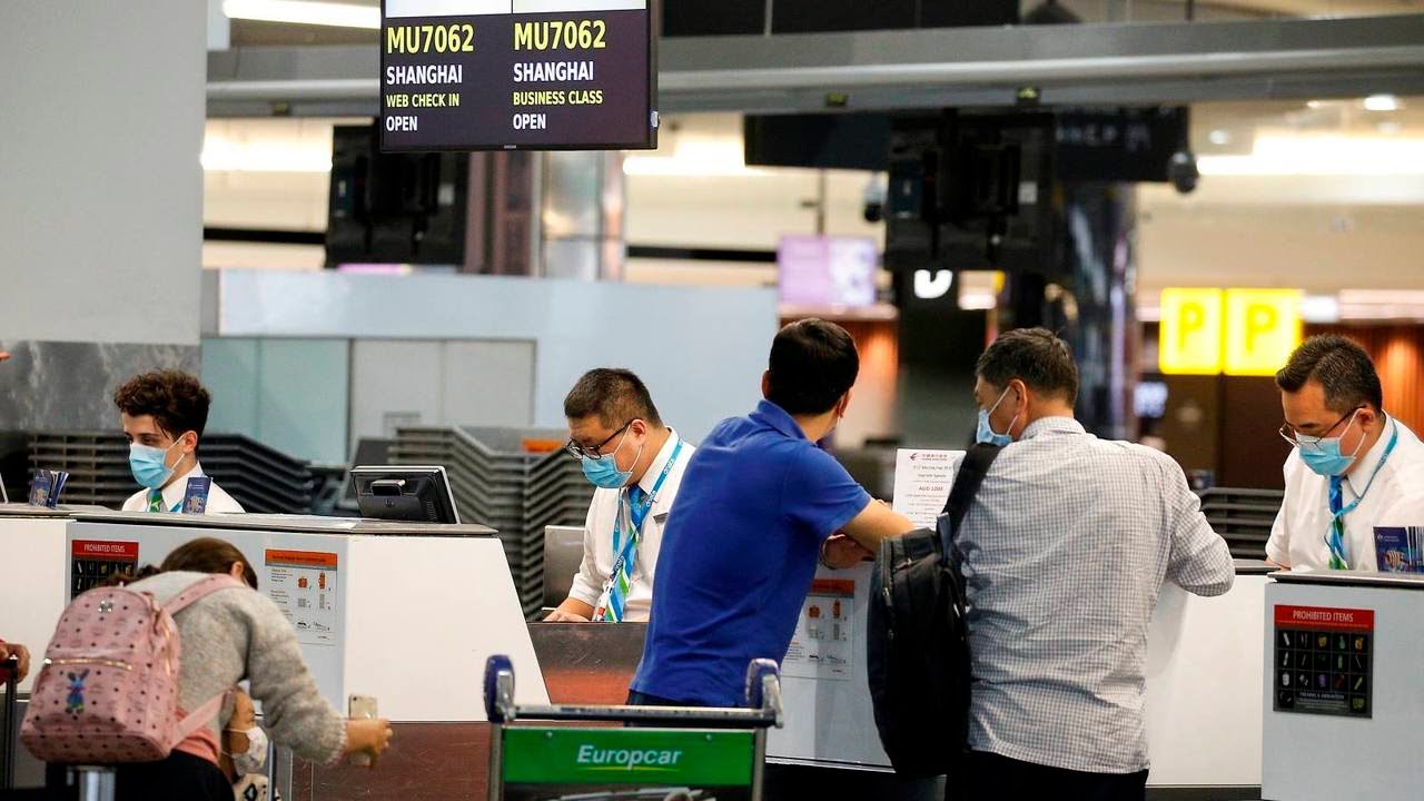 DFAT issues warning for Australians abroad to return home immediately