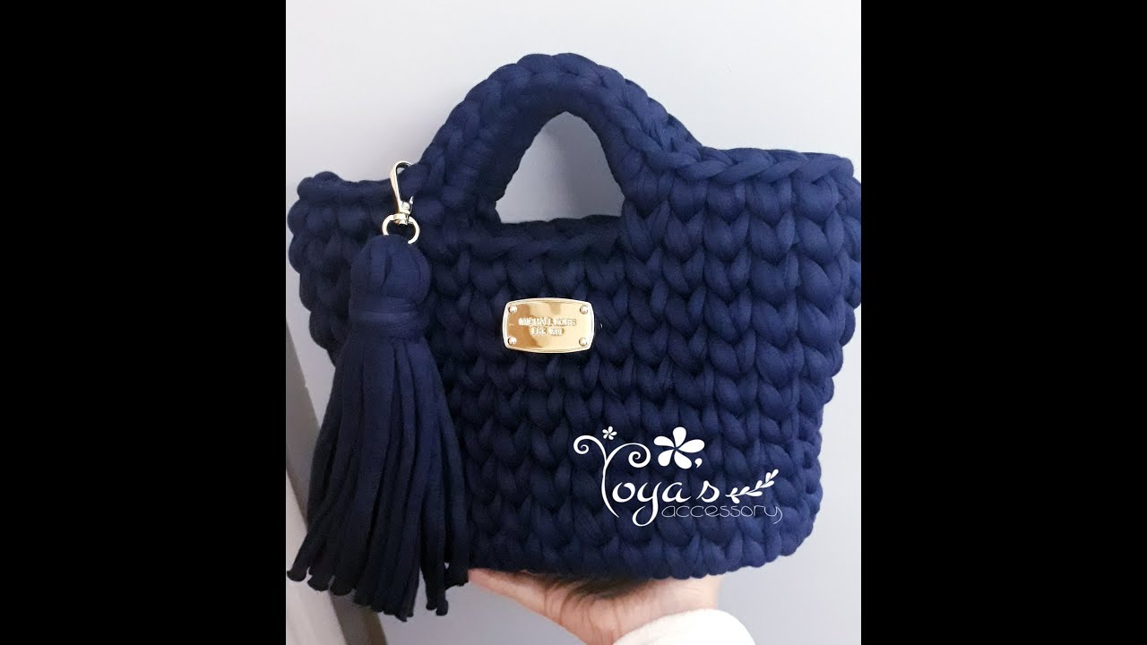 شنطة كروشيه بيد من الكليم #شنطة_بقاعدة_بيضاوية #crochet_bags  👇A kilim bag with oval base 😍