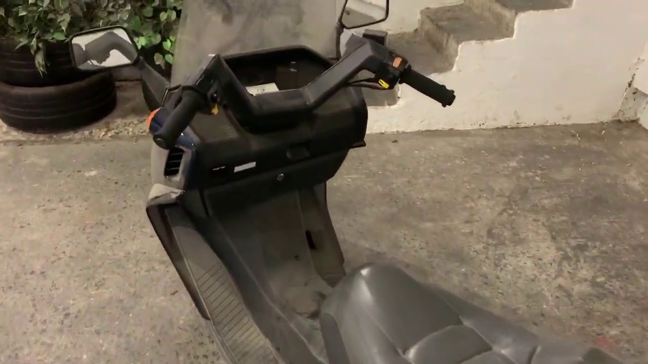 RECIBIMOS una MOTO con POQUÍSIMOS KILÓMETROS - CASI A ESTRENAR - HONDA SPAZIO 250 BARN FIND