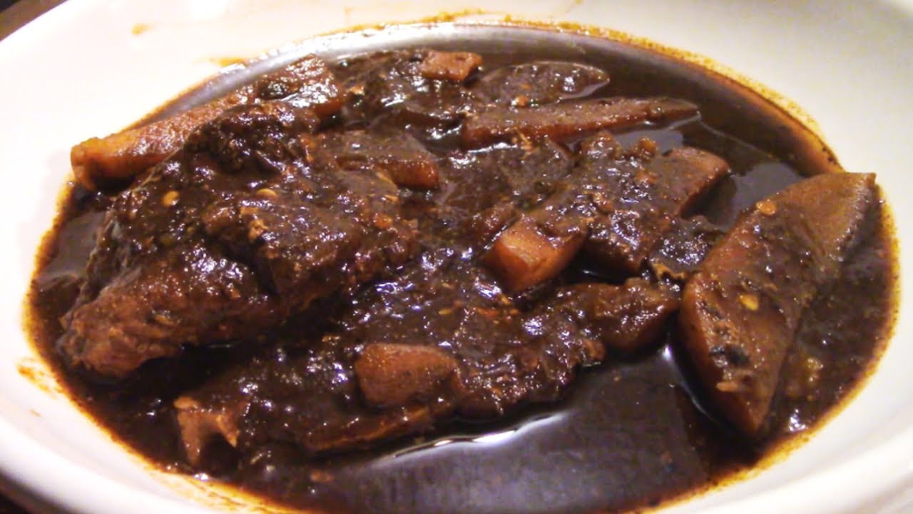 CHULETAS DE PUERCO EN CHILE PASILLA - Elia Cocinando con Amor
