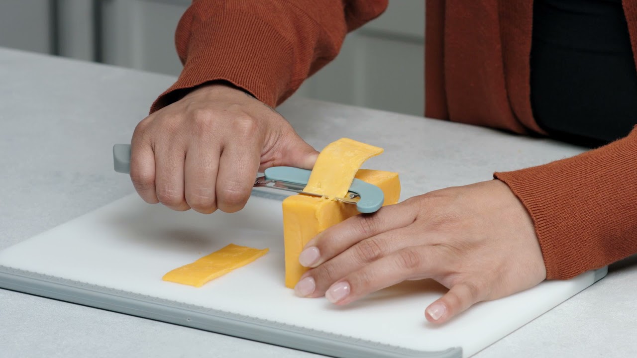 Pampered Chef Cheese Knife