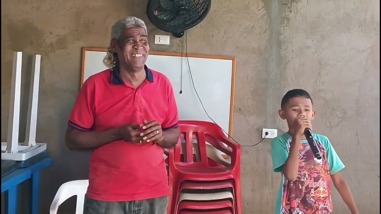 Piqueria en la escuela de Alcides Manjarrez con Lucas Vegas 