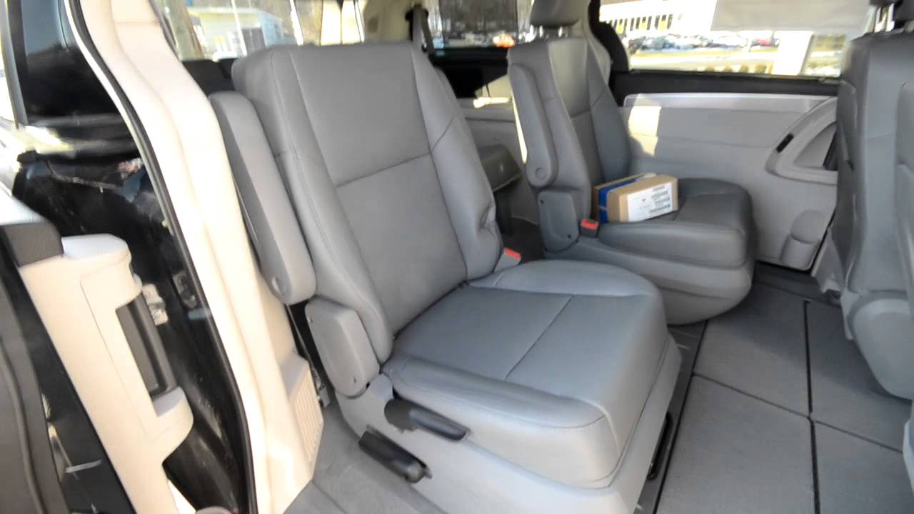 BRAND NEW 2012 Volkswagen Routan SE w/RSE and NAV at Trend Motors VW in Rockaway, NJ