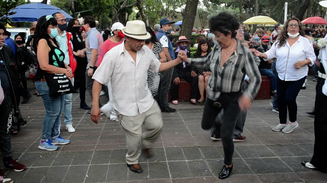 Te lo voy a decir, pero no digas que yo te lo dije -Baile en la Ciudadela 09Oct2021