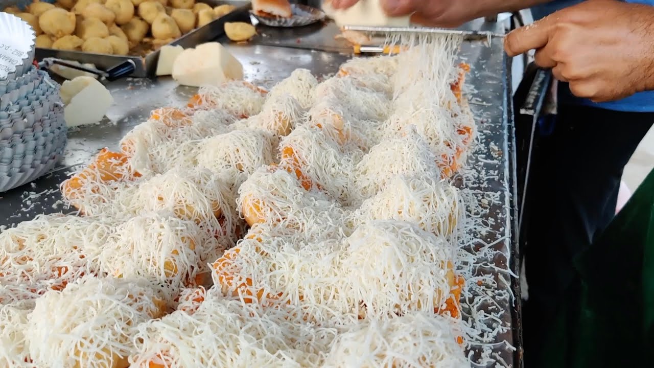 Unlimited Cheese Vada Pav | Rajkot's Famous Vadapav | Indian Street Food