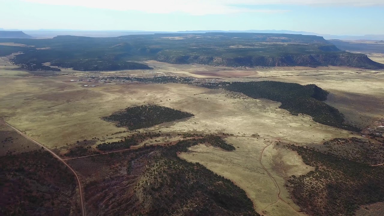 DRONE: Smithsonian Butte near Zion NP