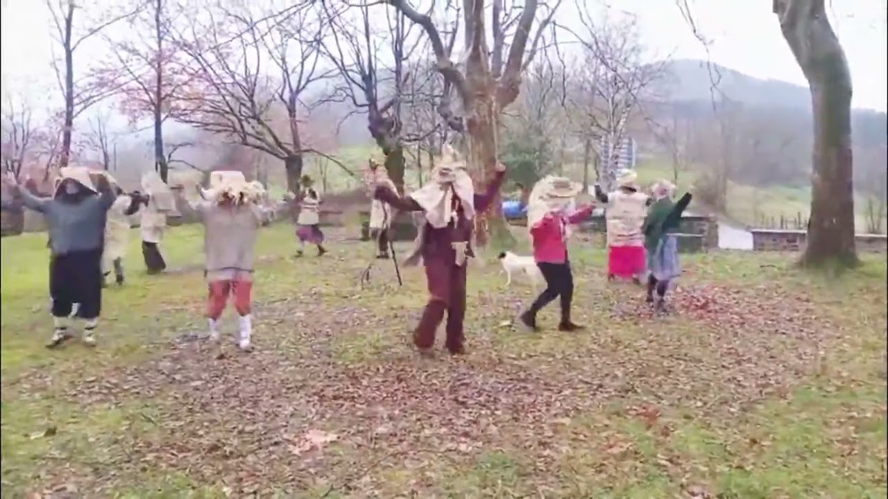 Arteako Kokomarroen jantza barria