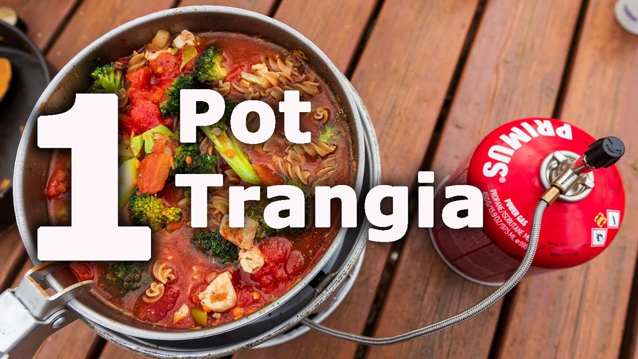 Easy One Pot Chicken in Trangia. I show you how I make it in my Trangia 25 1.75 L Pot.