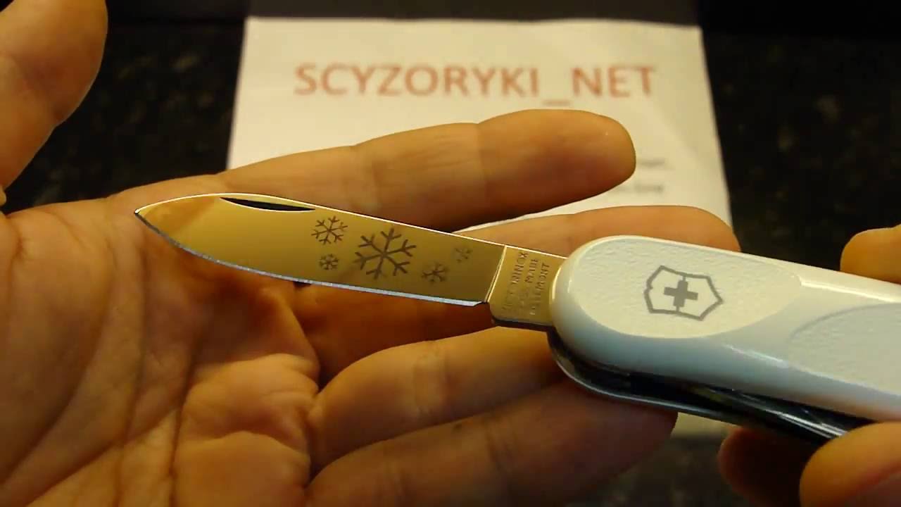 Scyzoryk Victorinox Evolution White Christmas Limited Edition 2016 2.3803.C77