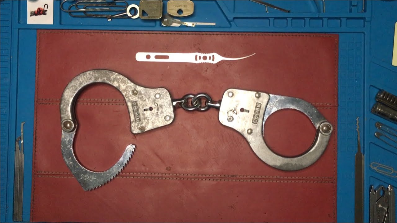 Escaping Double Locked Chubb ik70 ex-prison handcuffs with none working key