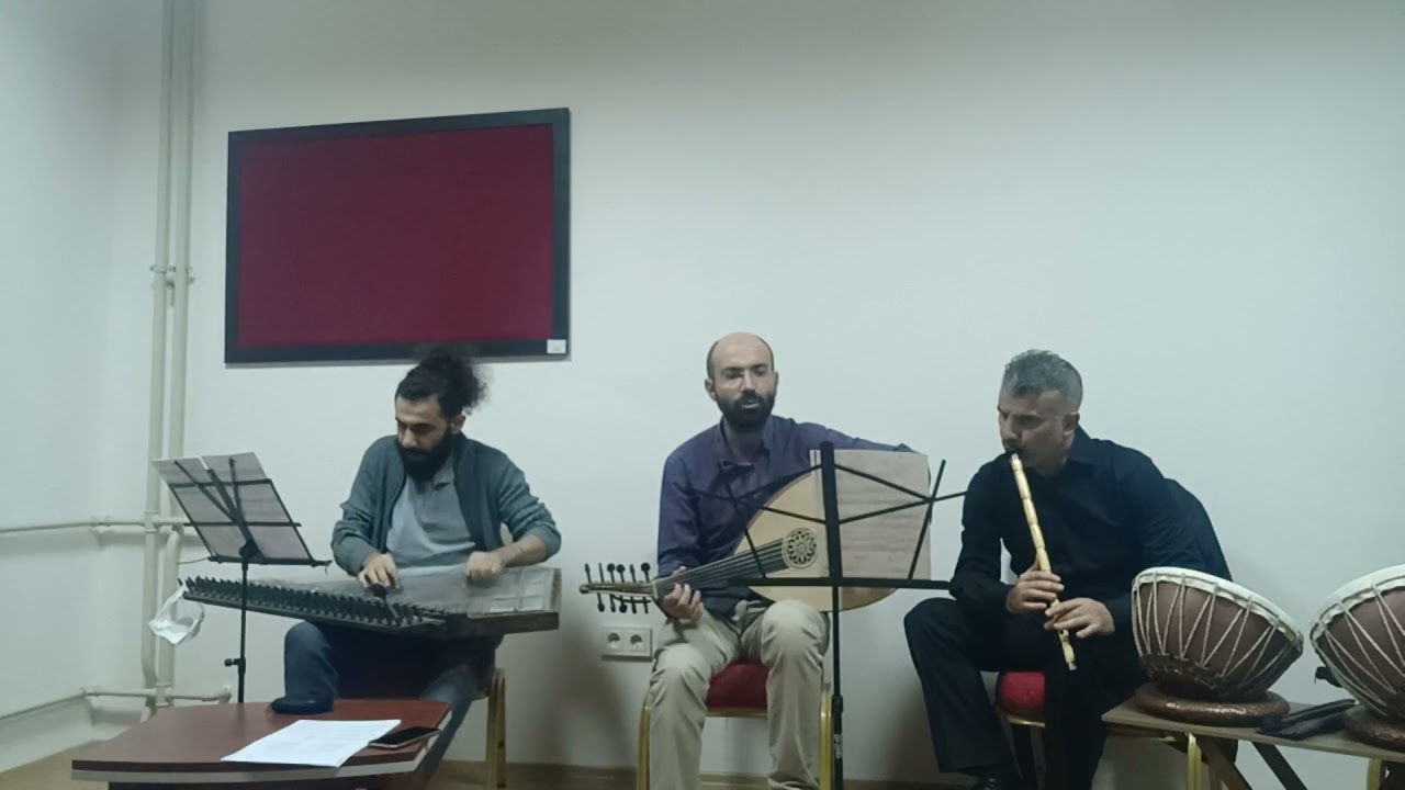 Uşşak şarkı “Sen Benimdin Kalbimindin”