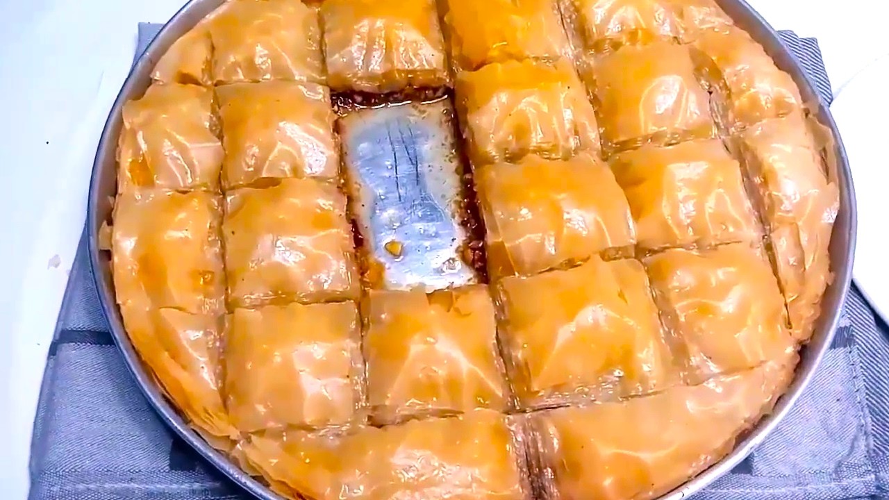 أسهل طريقة لعمل الجلاش بالمكسرات  مقرمش وذهبي زي المحلات مع الشيف شكري