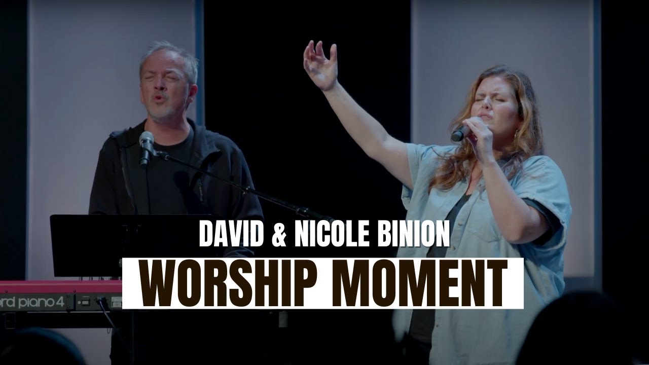 David and Nicole Binion - Spontaneous Worship Moment (Revive United Conference '21)