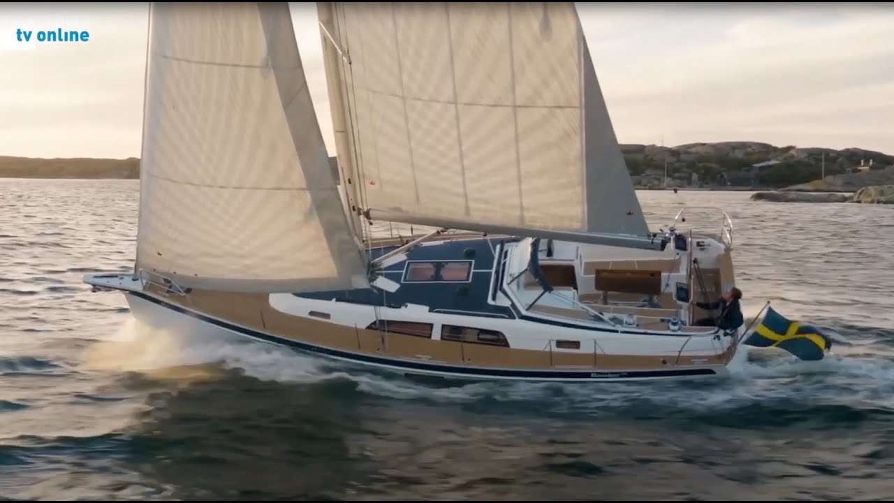 Hallberg Rassy 370   impressie aan boord
