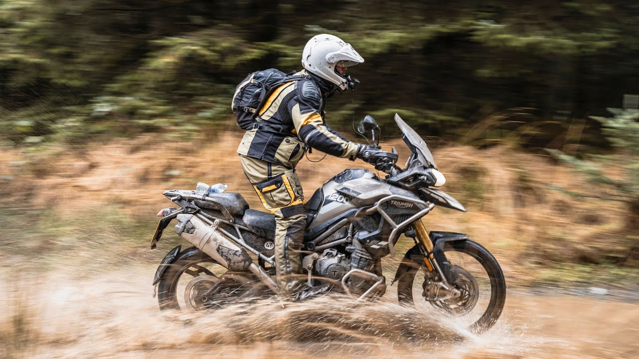 2024 Triumph Tiger 1200 Rally Pro & Explorer - Full Review Of Both