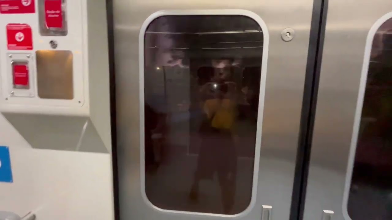 CPTM Série 8000 Trecho Entre Tatuapé e Corinthians Itaquera - Linha 11 Coral