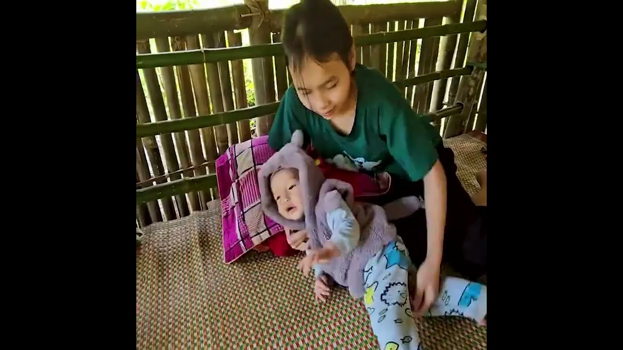 A Mother’s Day: Harvesting Tangerines and Caring for Baby