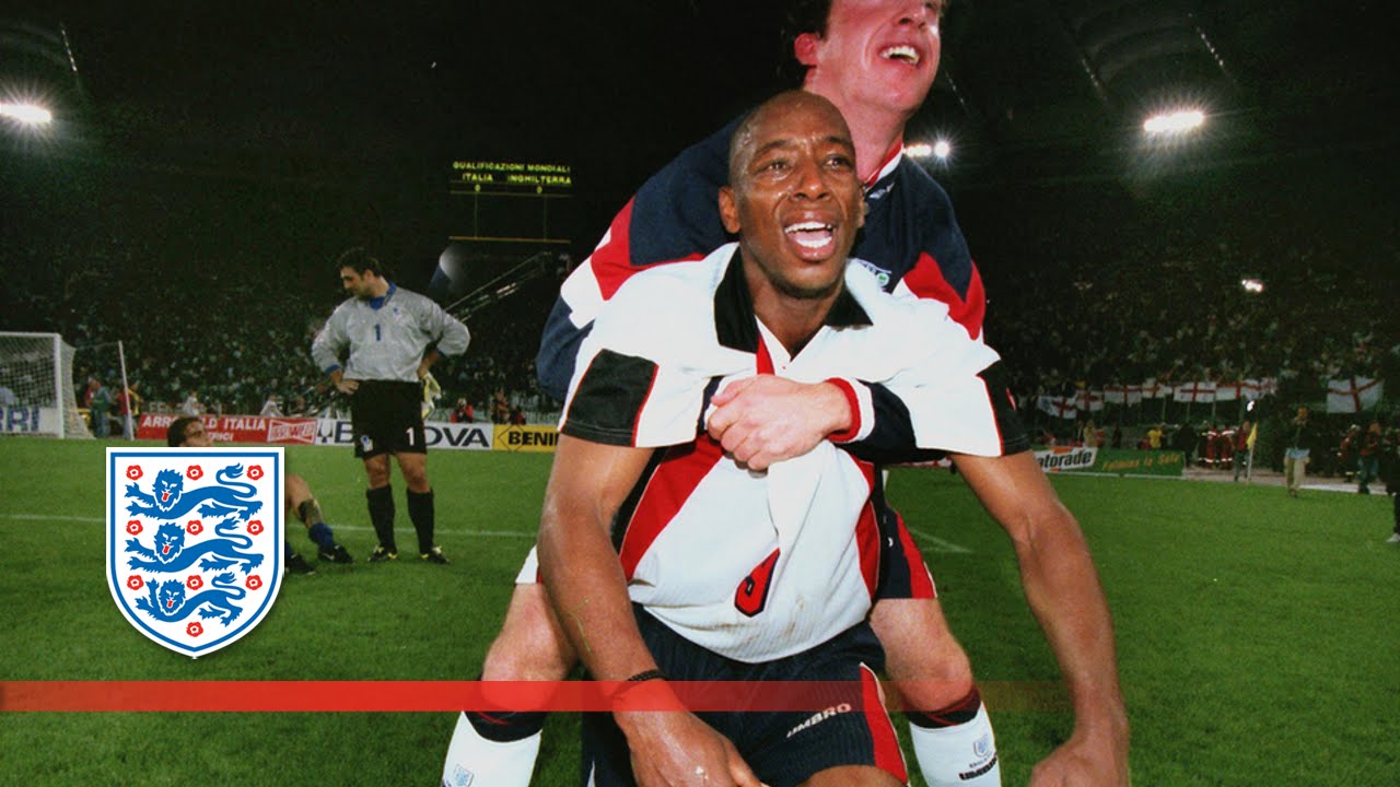 Wright and Scholes win it for England | Classics