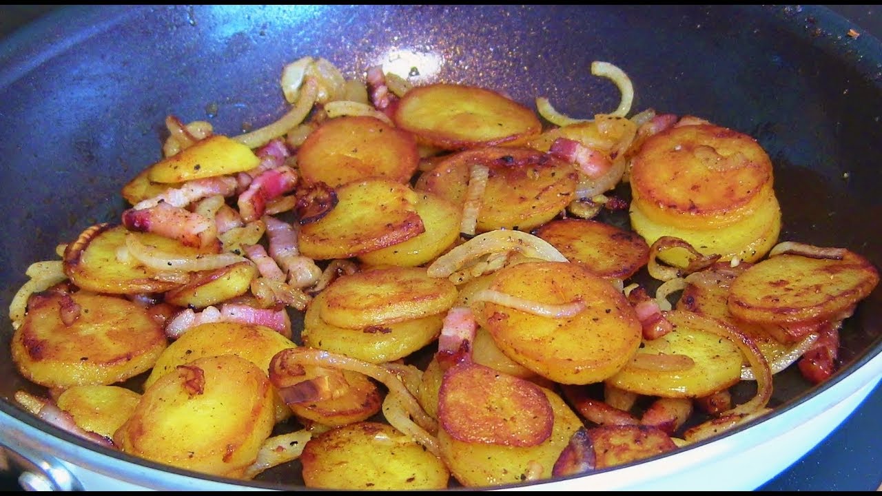 Bratkartoffeln aus gekochten Kartoffeln mit Speck & Zwiebeln-so werden Bratkartoffeln immer knusprig