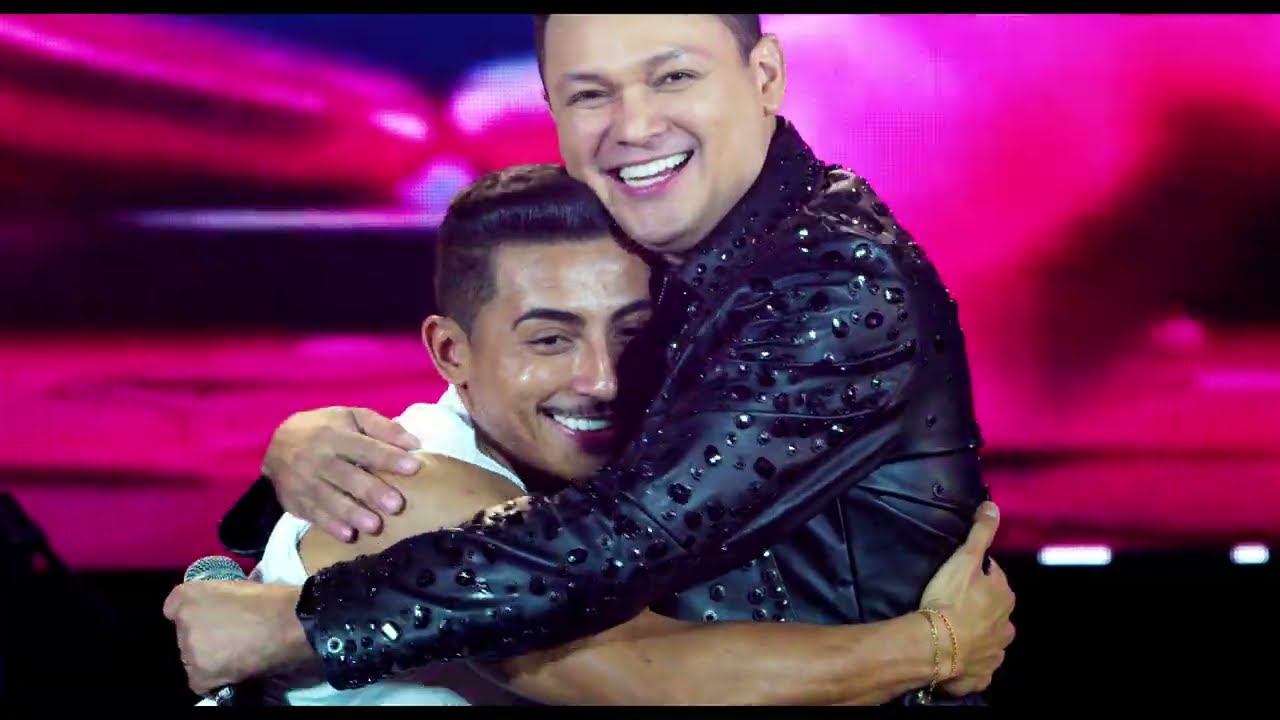 Leandro Pinga Fogo e Fernandes (Bonde do Brasil) - Fala Comigo - DVD Se For Beber, Me Chame Ao Vivo